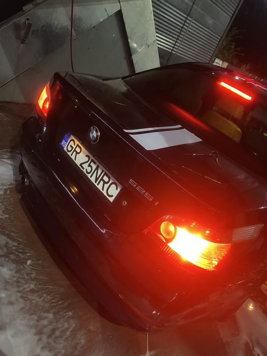 Vand sau schimb E60 525i 218hp [INTERIOR SERIA 7] Cifiti anuntul!!