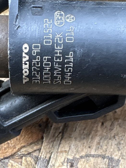 Дюзи Volvo S60 XC60 2.4 2013год.