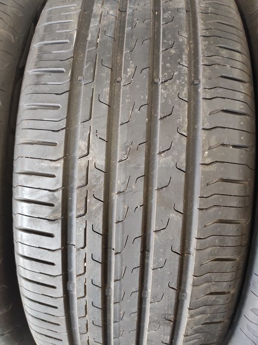 235/55/18 Continental