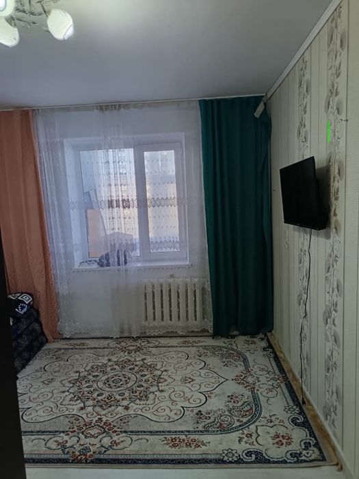 Продам 2 комнатную квартиру.мкр Дружба 20 на 4 этаже. 7,5