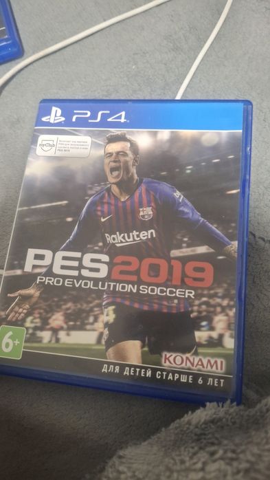 Pes 19 UFC 4 ps4 продаю