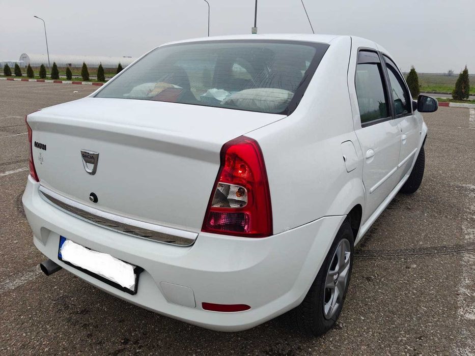 Dacia Logan 1.6, 2012