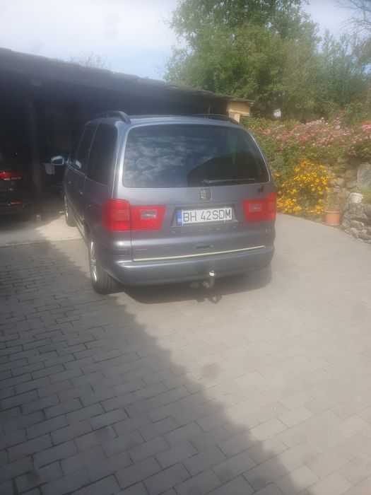 Vînd seat alhambra 2.0 tdi an 2010