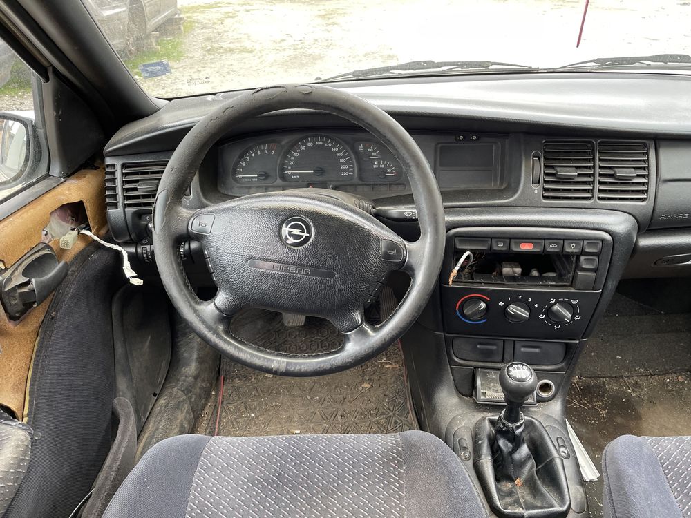Opel Vektra 1.8 16v 116hp 1998