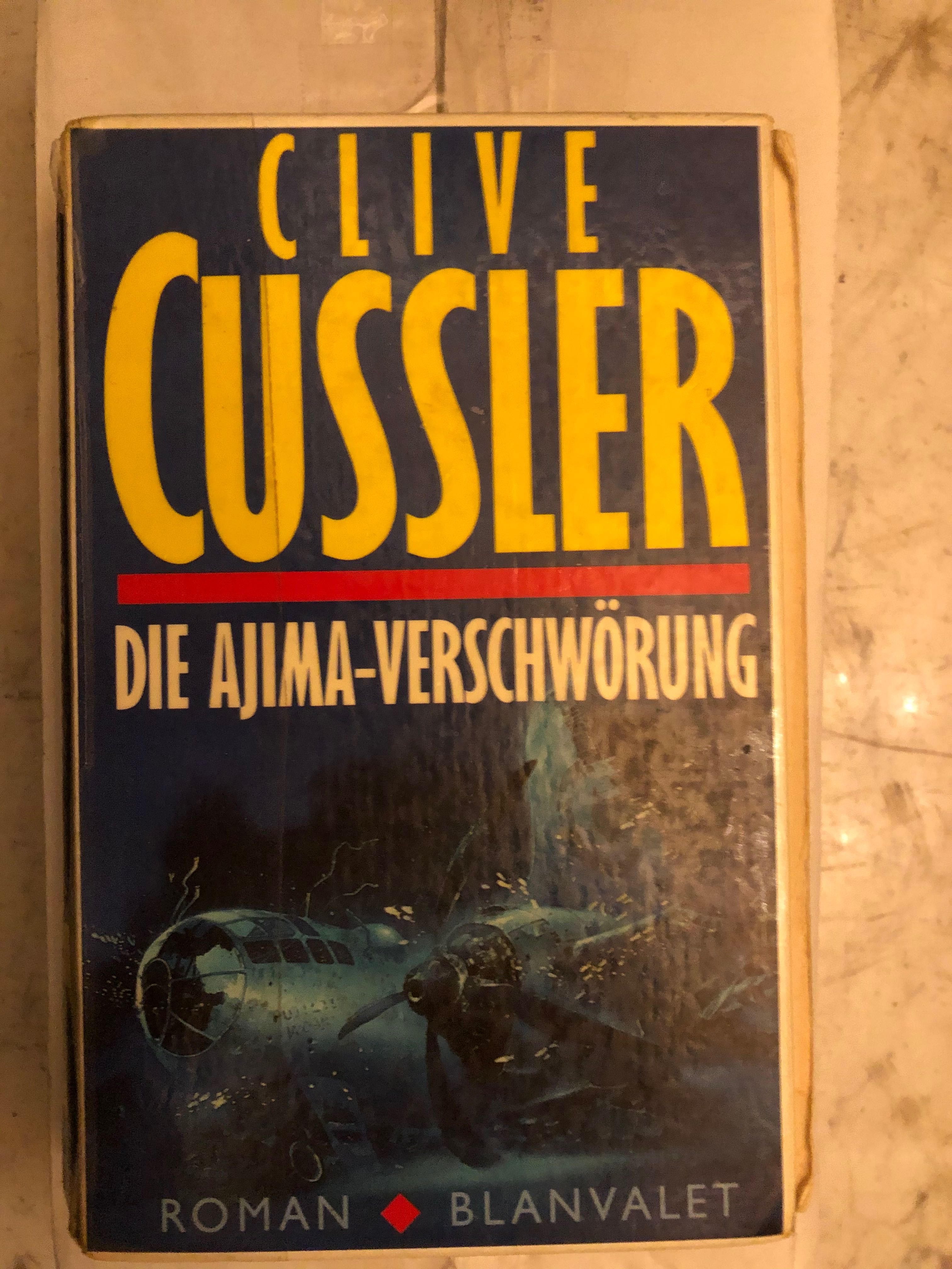 Roman De Aventura, carte in limba germana a celebrului Clive Cussler