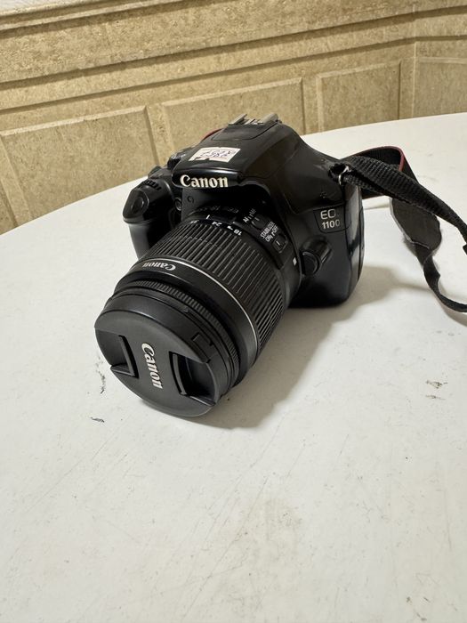 Canon 1100 d foto aparat