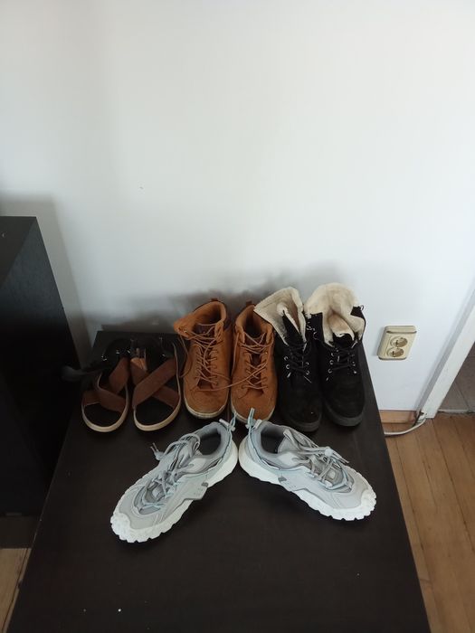 Много дрешки модерни