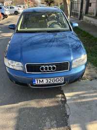 Audi A 4 Break albastru