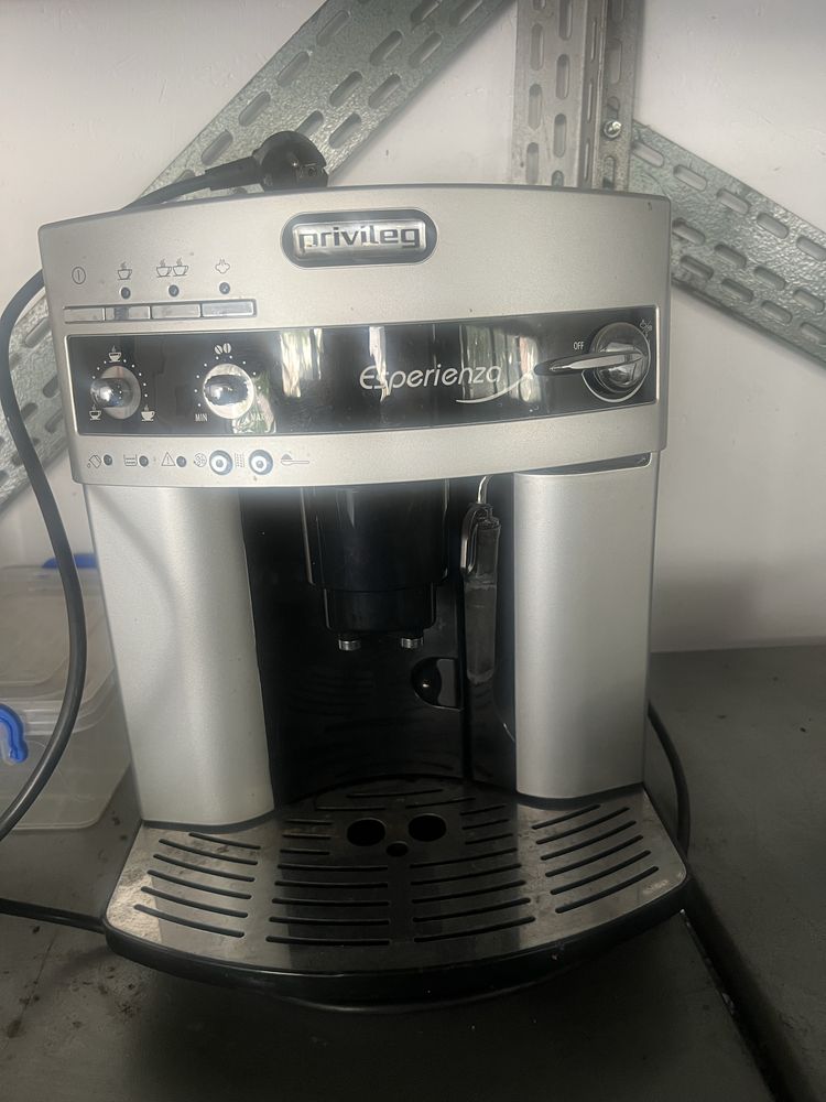 Aparat cafea Delonghi