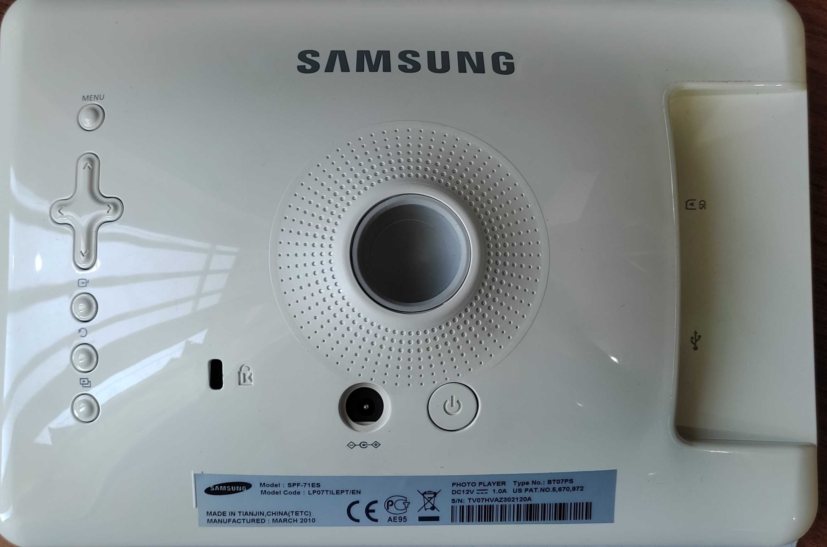 Цифровая фоторамка Samsung