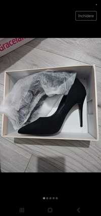 Pantofi Stiletto noi