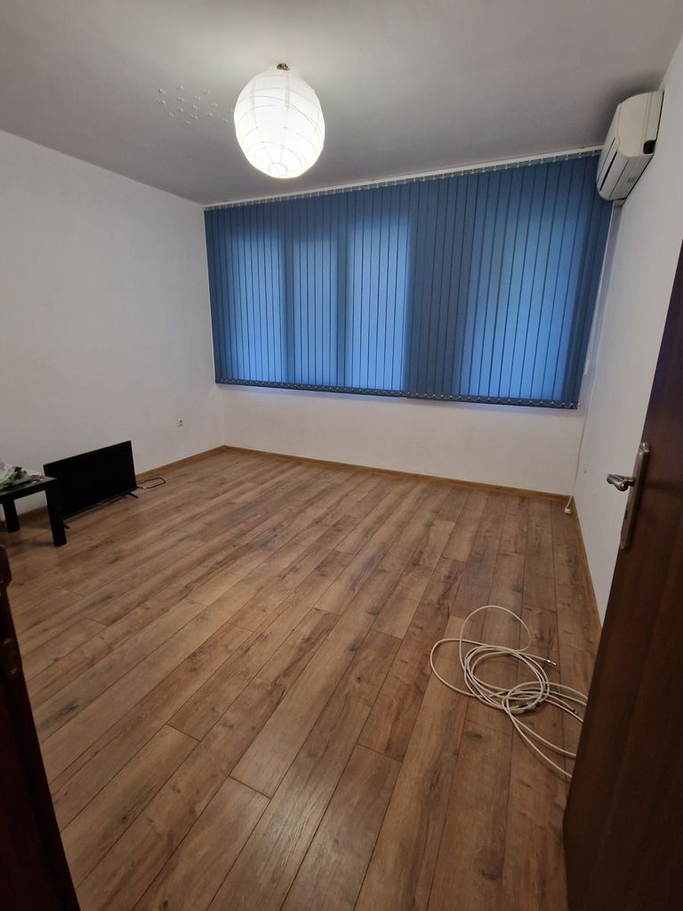 Дава се под наем Двустаен апартамент в Варна, Конфуто - 48 кв.м за 306 € - Снимка #6