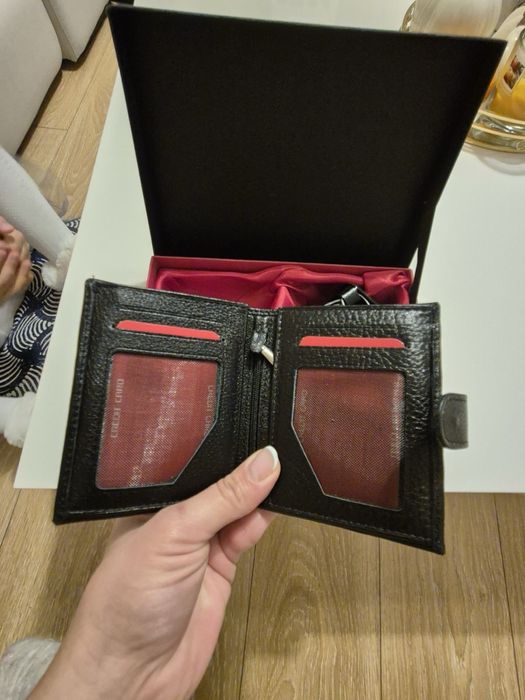 Подаръчен комплект  колан и поръфейл