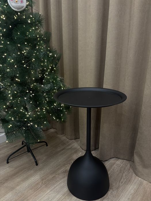 Продам новый журнальный столик