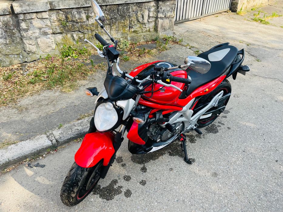 Suzuki gladius sv650 53kw A 15.200km