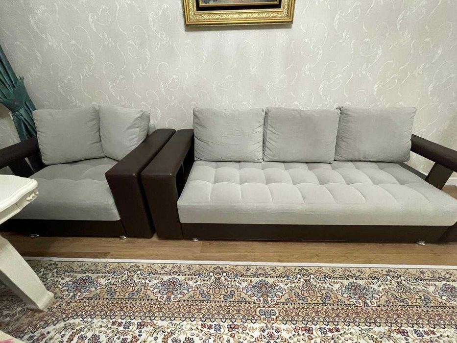 Продается диван с креслом (раскладной, с местом для хранения)
