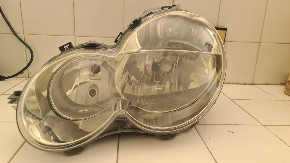 Фар за Mercedes W203 Sportcoupe