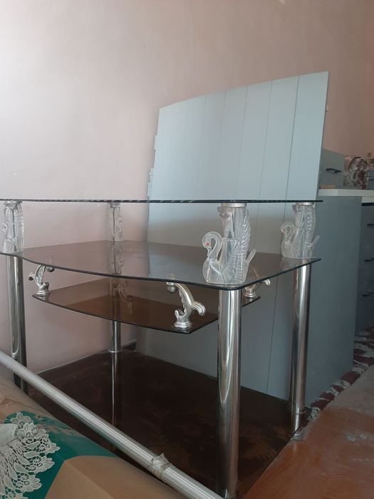 Подставка для телевизора