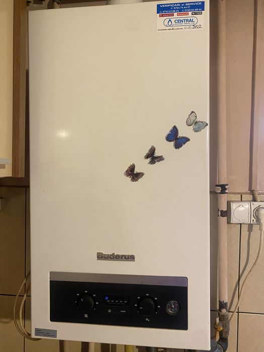 Vand centrala buderus 24kw ,pret 1000lei
