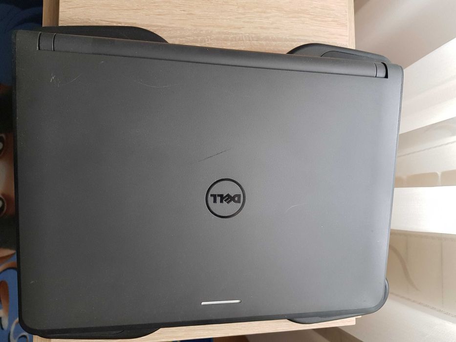 Vand Laptop DELL Latitude 3340