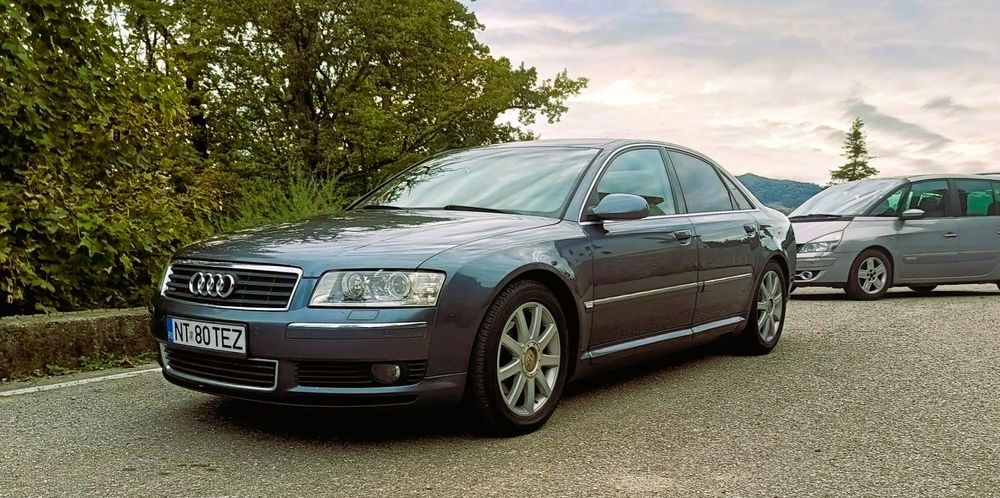 Vand Audi A8                           .