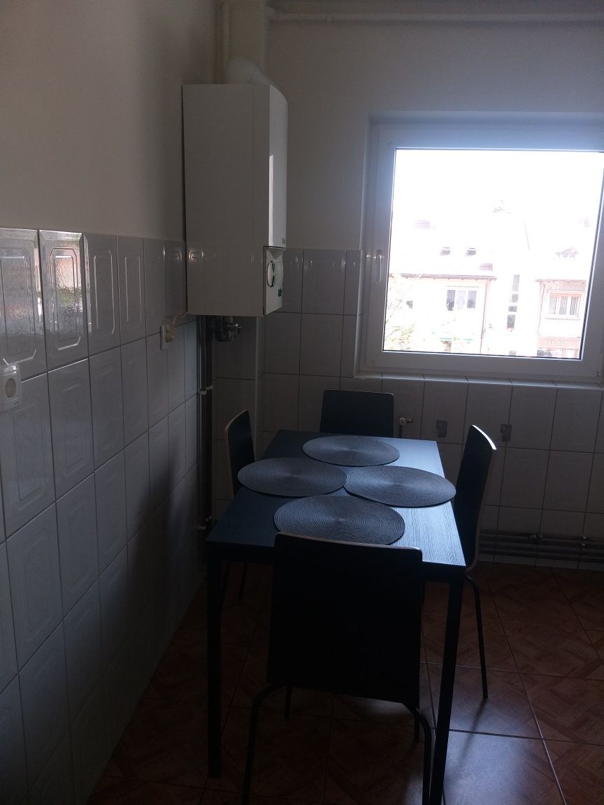Apartament de închiriat
