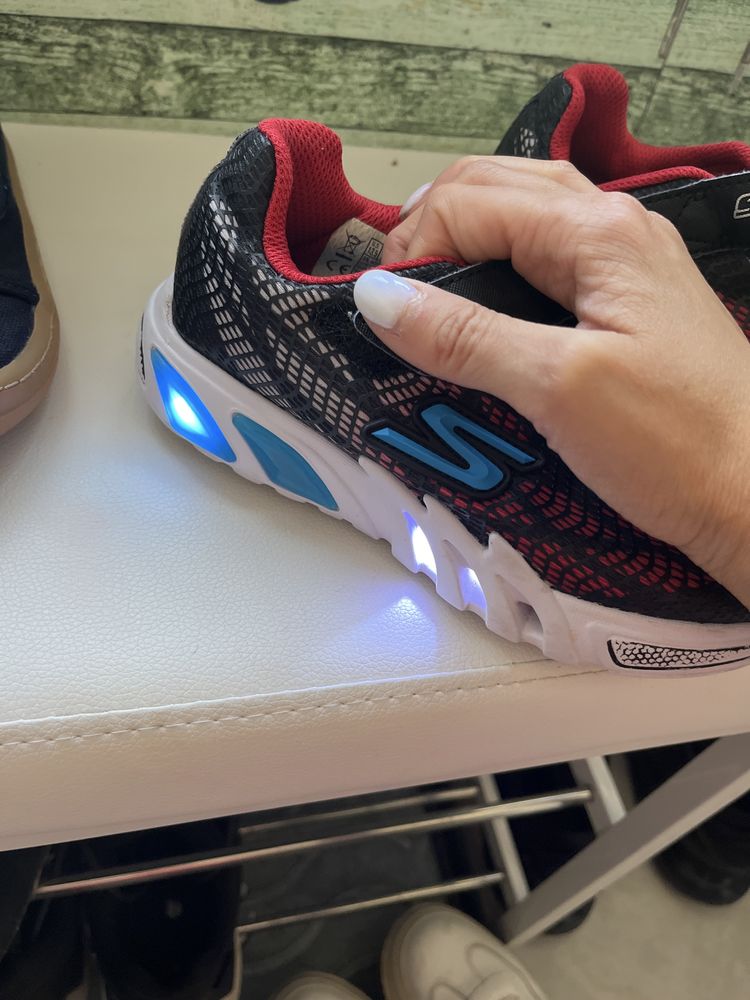 Skechers маратонки 31