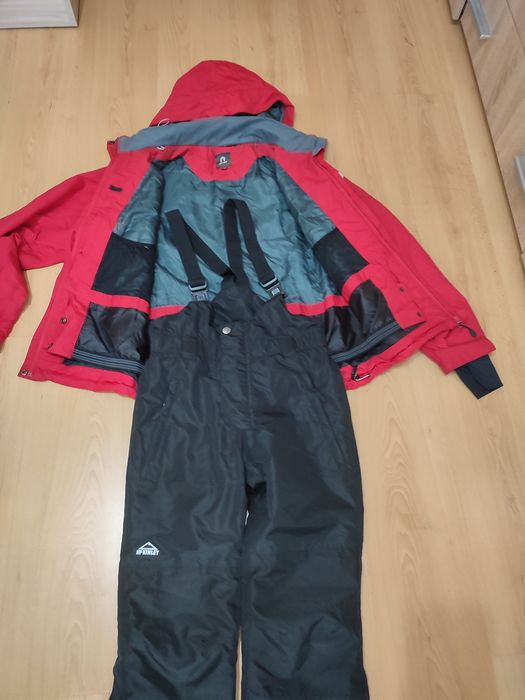 Дамска ски екипировка ХС /С размер