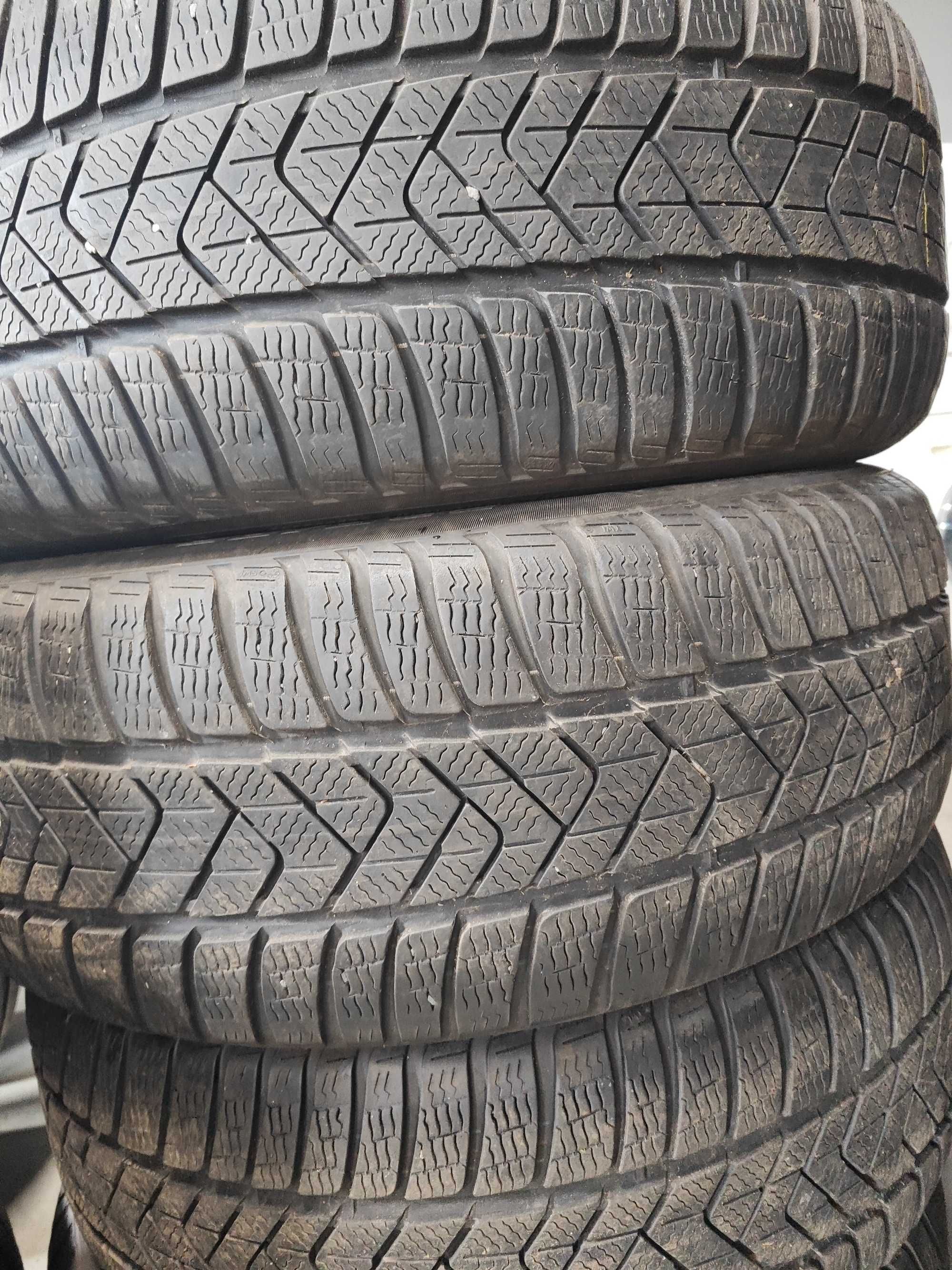 4бр.зимни гуми 235/55/18 Pirelli