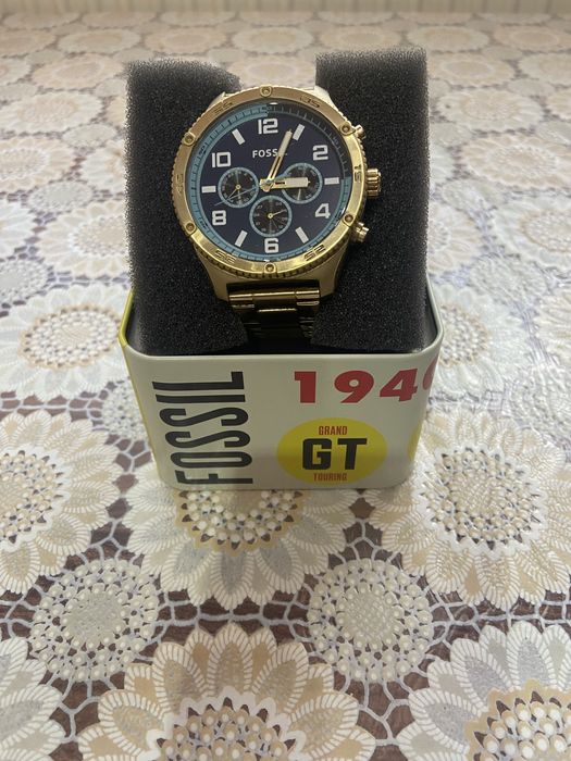 Vand ceas Fossil impecabil, special, din colectia proprie