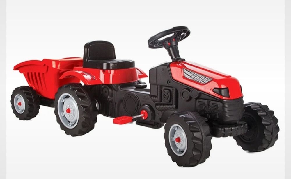 Tractor nou roșu