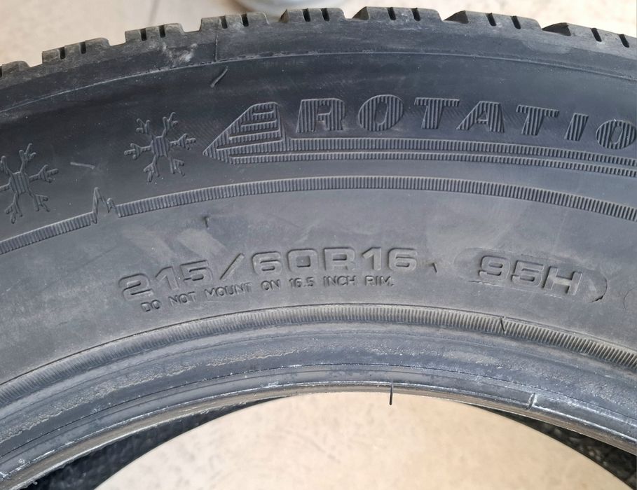 215 60 16 Dunlop Winter Sport 5