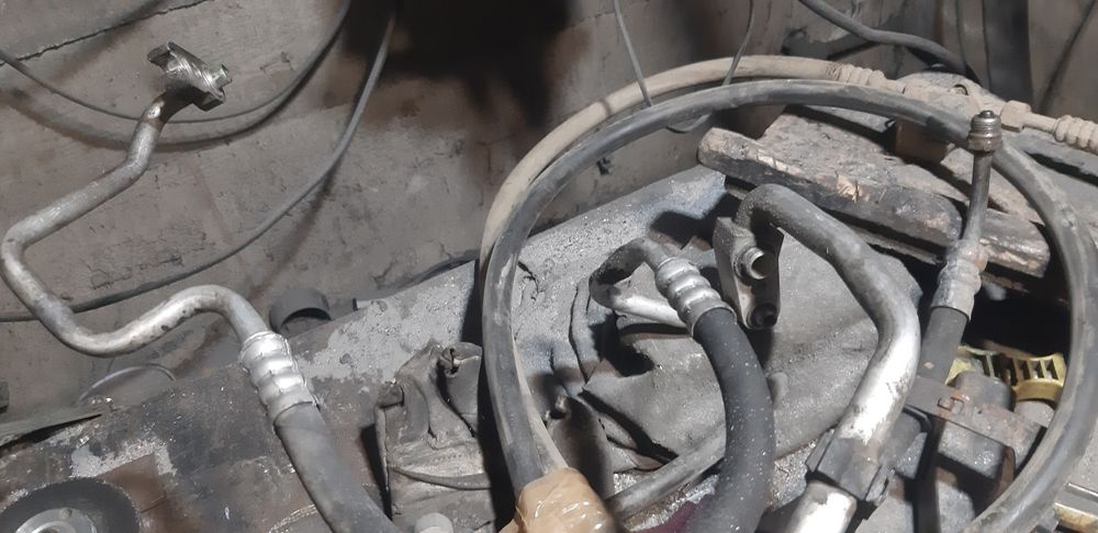 Incarcare freon clima auto