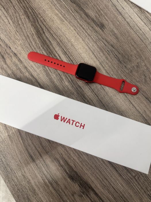Apple Watch Series 6 (Red Aluminum Case, Red Sport Band, 40 мм)