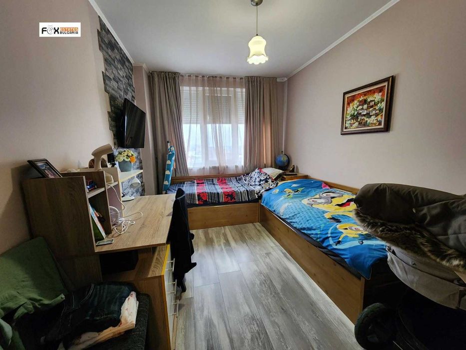 Продава се Тристаен апартамент в Пловдив, Гагарин - 90 кв.м за 2056 €/кв.м - Снимка #6