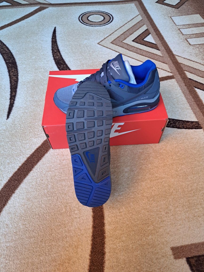 Спортни обувки Nike AIR MAX COMMAND
