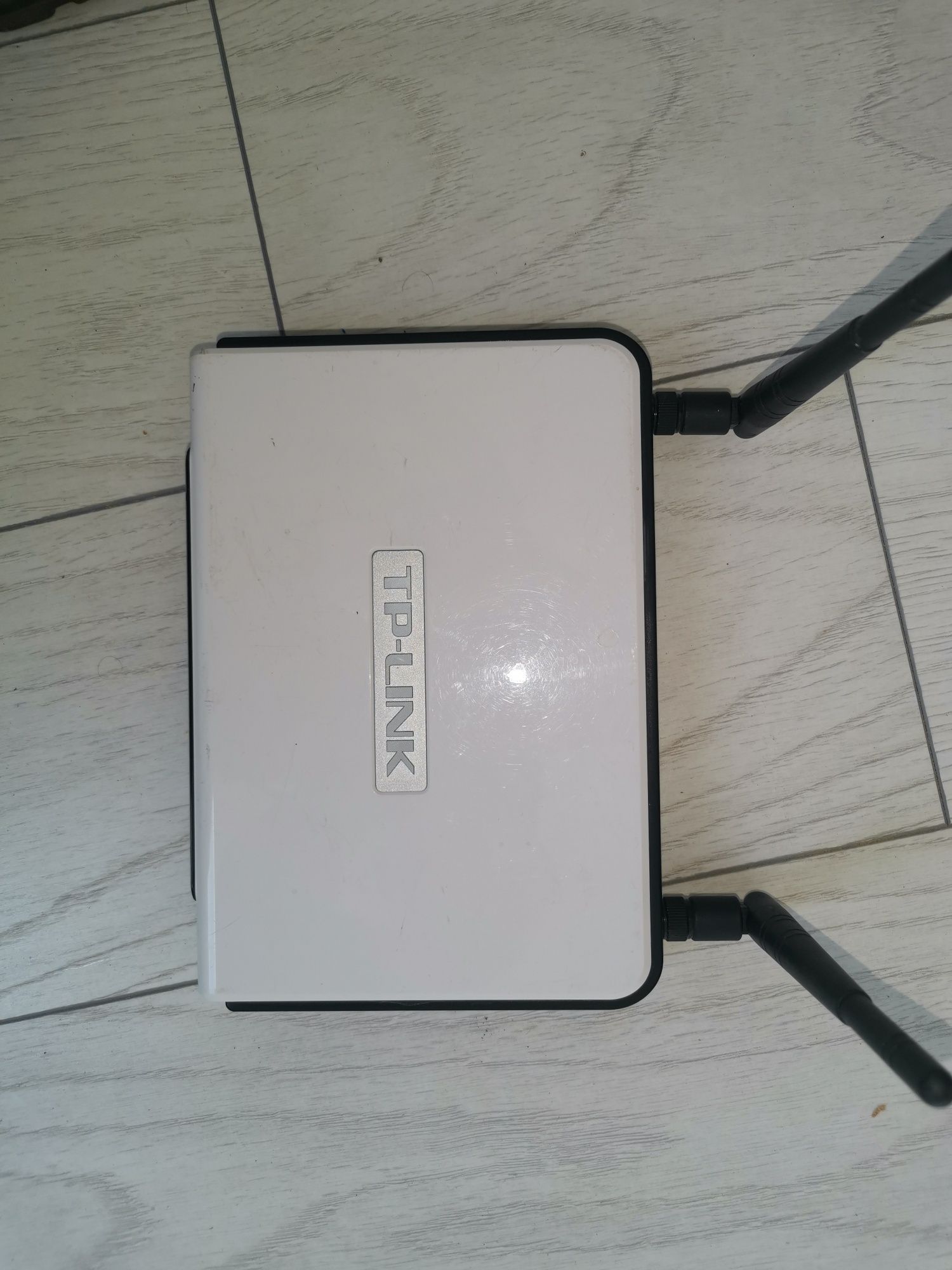 Router TP-LINK TD-W8960N