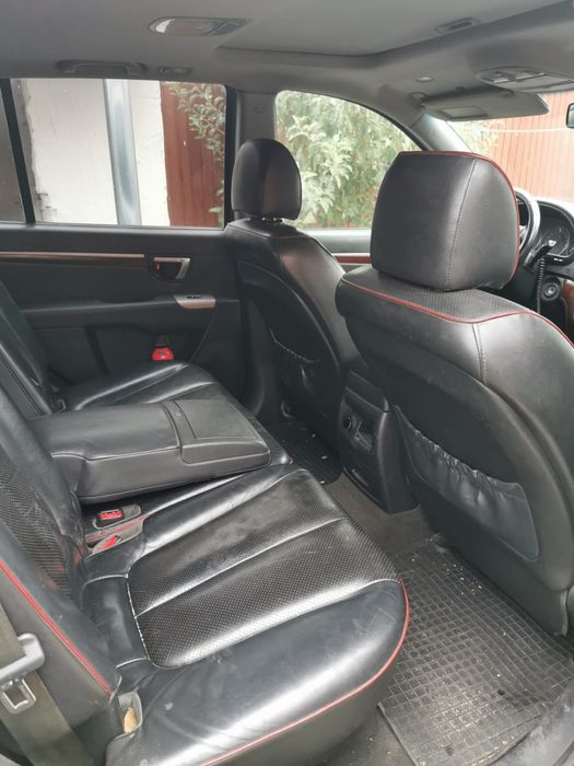 Vând Hyundai Santa Fe 2008 automat 2,2 CRDI stare perfecta !