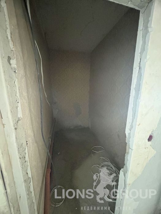 Продава се Тристаен апартамент в Варна, Автогара - 72 кв.м за 1181 €/кв.м - Снимка #3