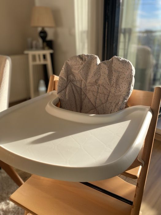 Scaun Stokke Tripp Trapp original – cu tavă, ham și 2 perne incluse