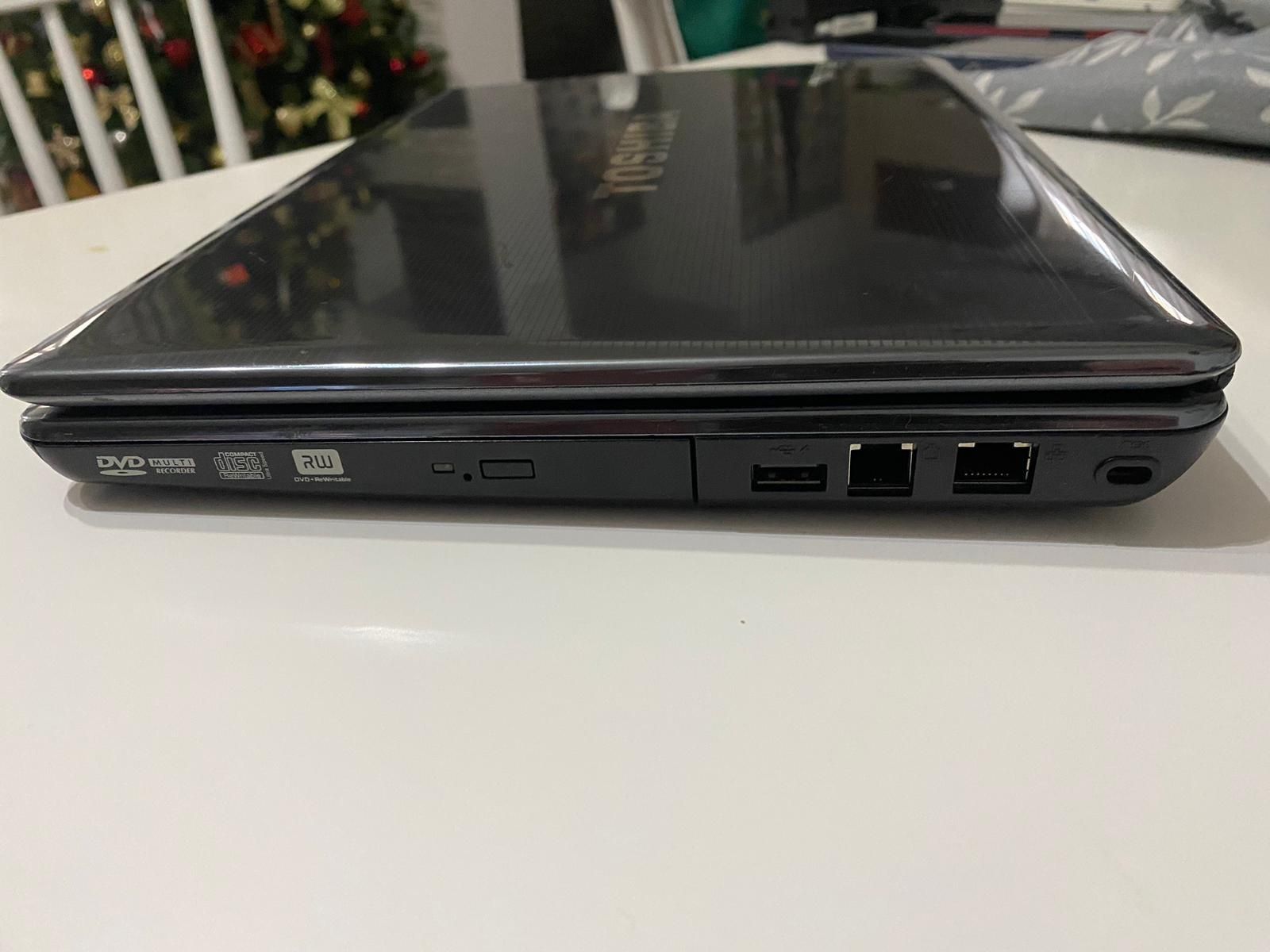 Laptop Toshiba Satellite U400 acumulator nou