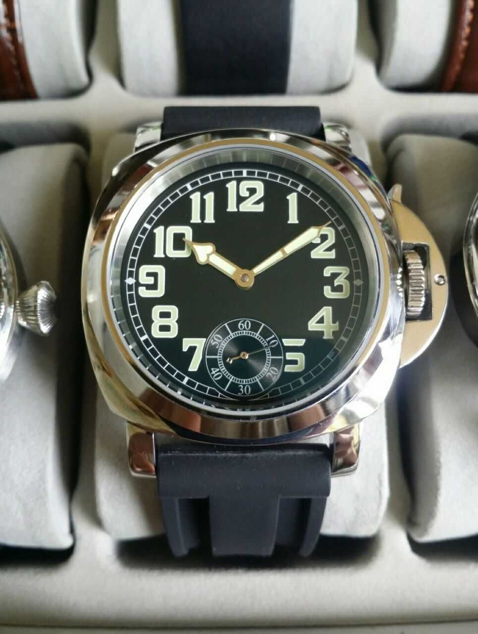 Пилот в корпусе PANERAI