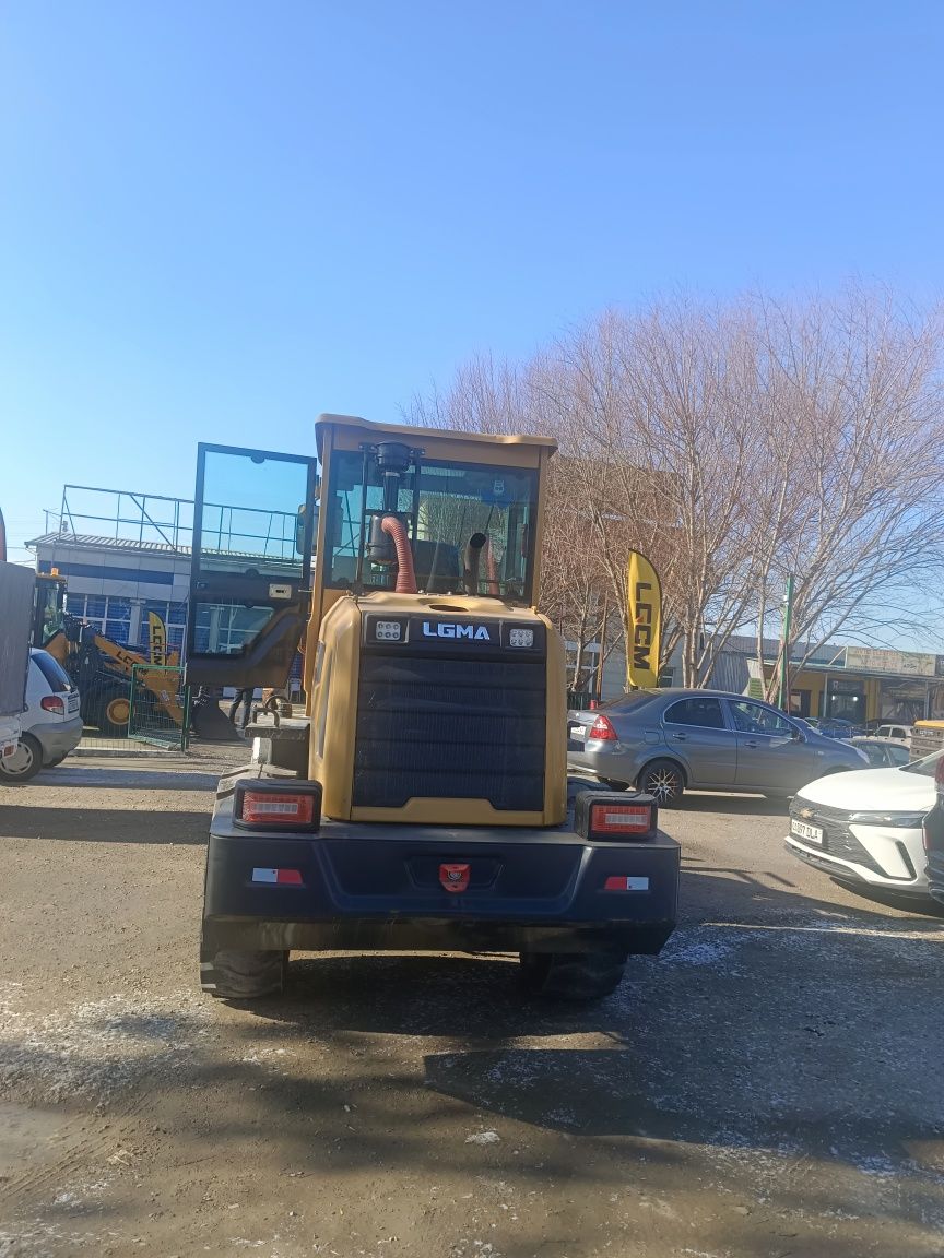 Фронтальный погрузчик LGMA YUNNEI 4102 turbo