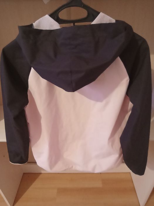 Ветровка новая для девочек