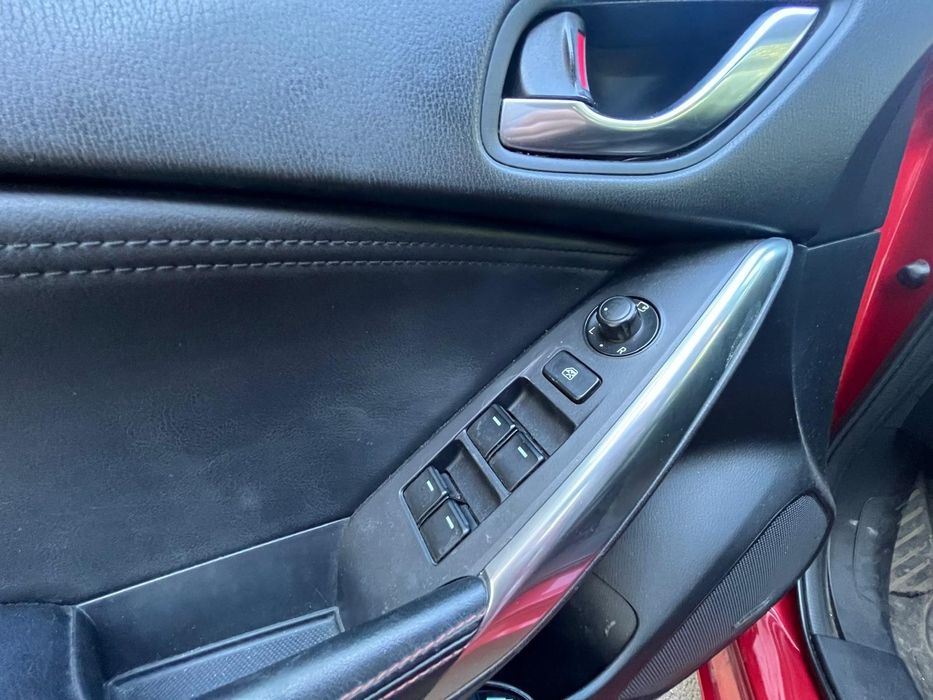 Mazda 6 Revolution Top – Full piele, BOSE, Soul Red 150 cp