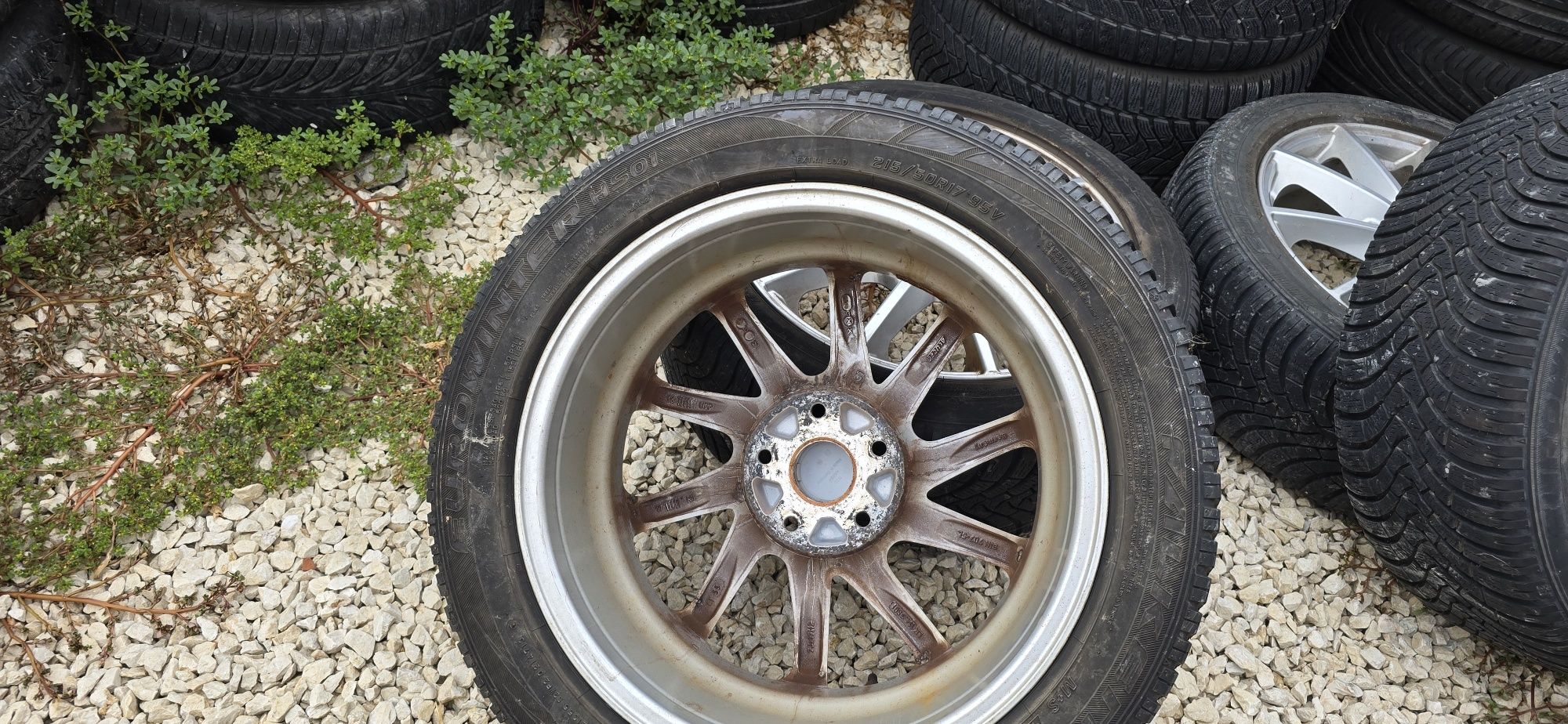 Зимни гуми 215 50 17 4 бр дот 2018 Falken