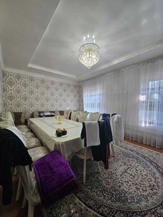 Масжид Бектемир.5.5 sotihda 17xonali uy sotaman. Хостелга зор вариант.