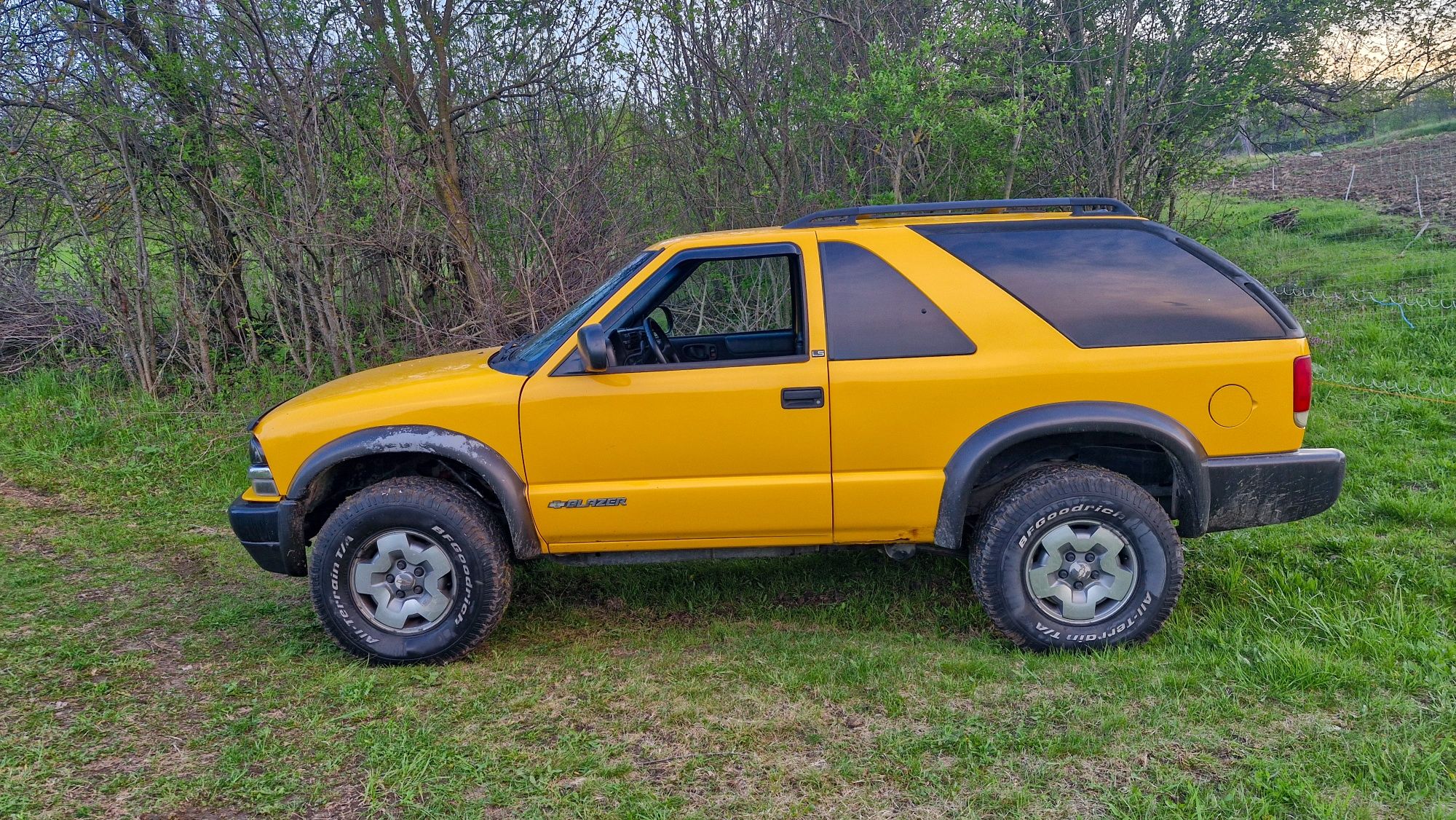 Vând sau schimb Chevrolet Blazer 4x4