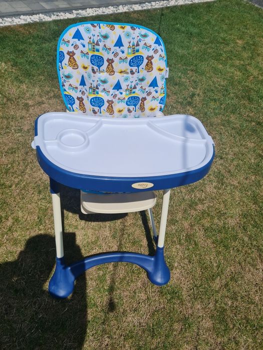 Vand scaun de masa pentru copii