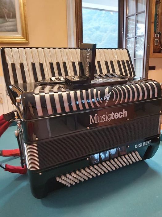 Acordeon Musictech Digital Box 50 - IMPECABIL